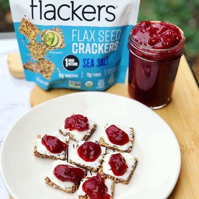 Flackers Organic Sea Salt Flaxseed Crackers Gluten Free Non GMO Vegan Keto Snack 9g Fiber 1g Net Carb 5 Ounce 4Pack