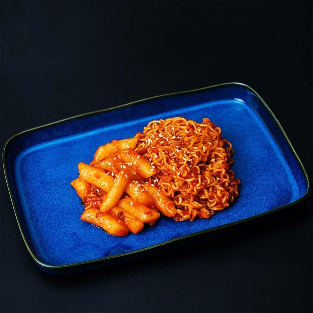 Yopokki Instant Rabokki Cup Sweet Mild Spicy Cup of 2 Korean Street food with sweet and moderately spicy sauce Ramen Noodle Topokki Rice Cake  Quick  Easy to Prepare