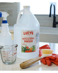 Lucy's Family Owned - Natural Distilled White Vinegar, 1 Gallon (128 oz) - 5% Acidity (White Vinegar, 1 Gallon (128 fl oz.))