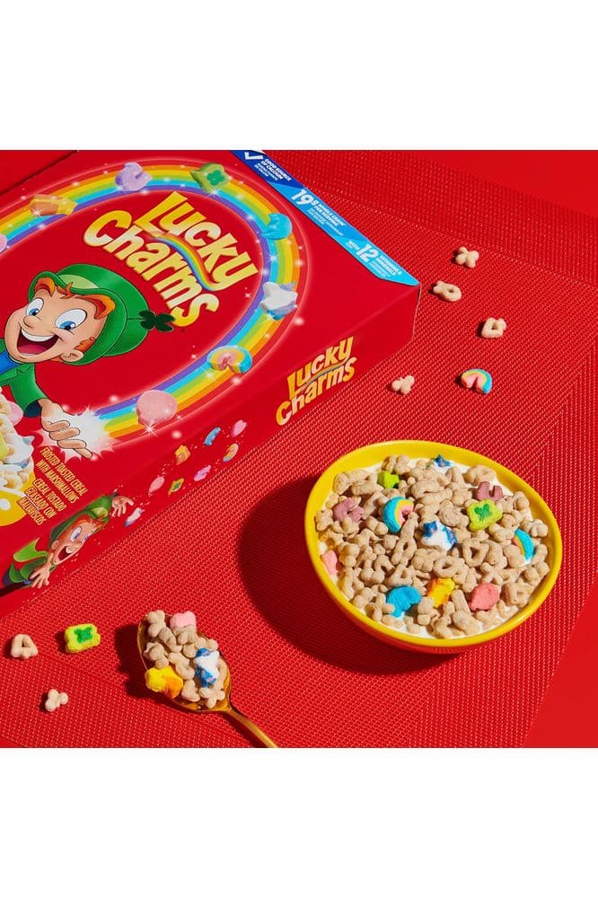 Lucky Charms Gluten Free Cereal with Marshmallows, Kids Breakfast Cereal, Made with Whole Grain, Giant Size, 26.1 oz